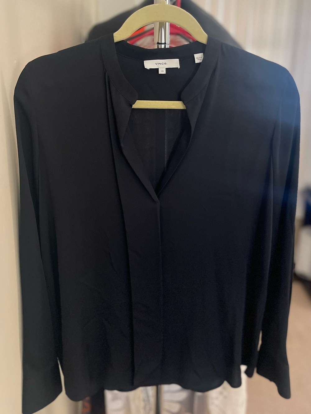 Vince- Black Silk-Blend V-Neck Blouse
